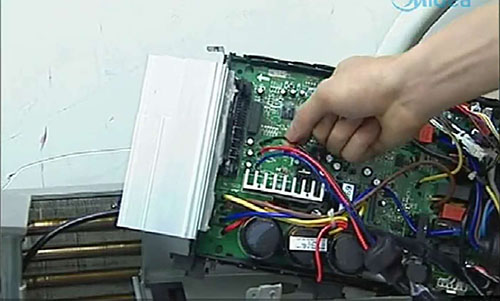 乌当美的空调电话是多少